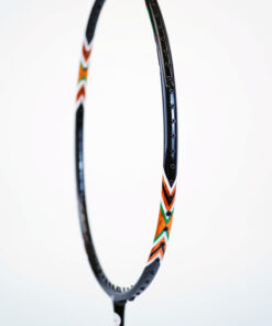 Vợt cầu lông Apacs Nano 9900 - Mặt vợt góc nghiêng