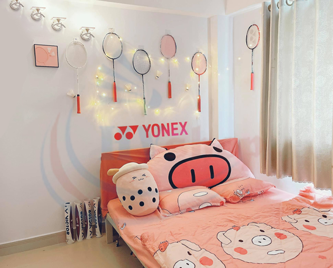 Cách bảo quản vợt cầu lông: Treo vợt cầu lông Cách bảo quản vợt cầu lông: Treo vợt cầu lông