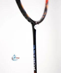 Yonex Astrox 77 Tour - khớp chữ T
