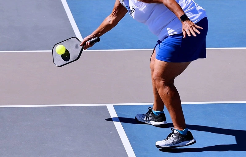 kỹ thuật forehand pickleball