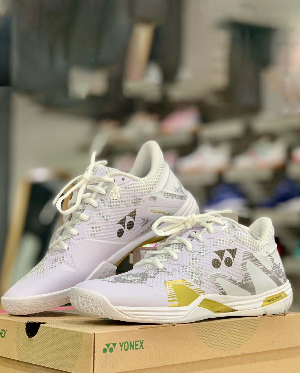 Yonex Eclipsion Z3 Trắng Vàng