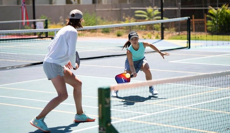 Kỹ thuật lốp bóng pickleball