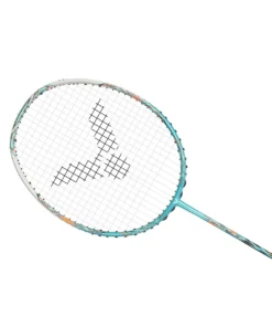 Mặt vợt Victor Jetspeed S 12 TD với khung Aero-Sword khí động học giúp vung vợt nhanh.