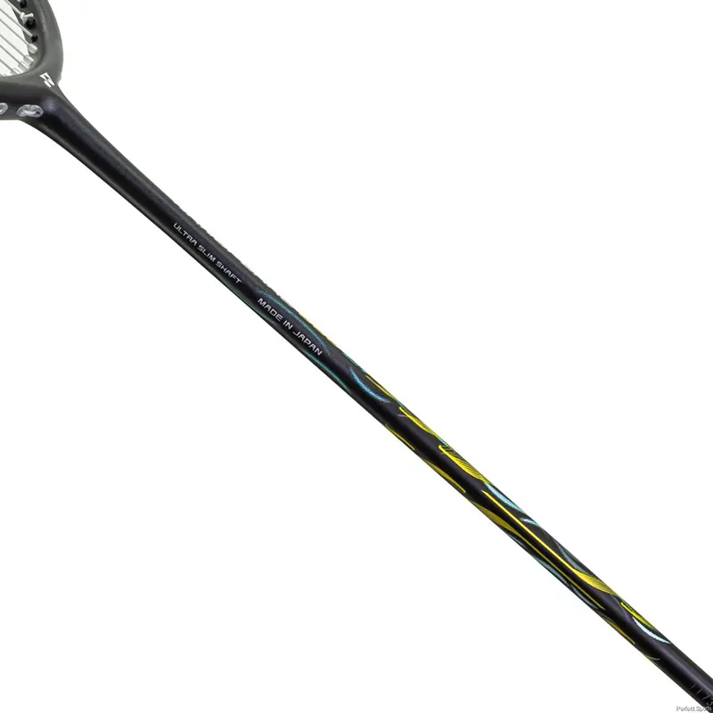 Công nghệ ULTRA SLIM SHAFT trên vợt cầu lông