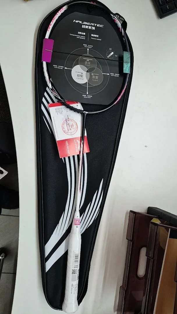 Đánh giá Vợt cầu lông Lining Halbertec 2000 - Ngô Thảo Vy - ảnh 1