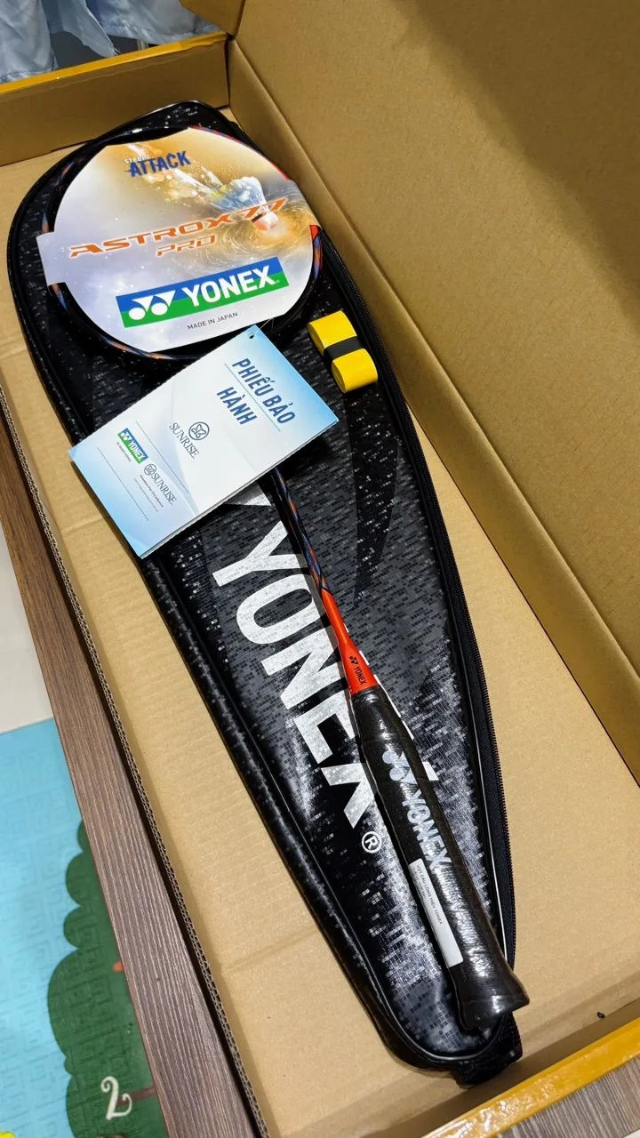 Đánh giá Vợt cầu lông Yonex Astrox 77 Pro | Siêu phẩm đáng mong chờ - Nguyễn Phú - ảnh 1