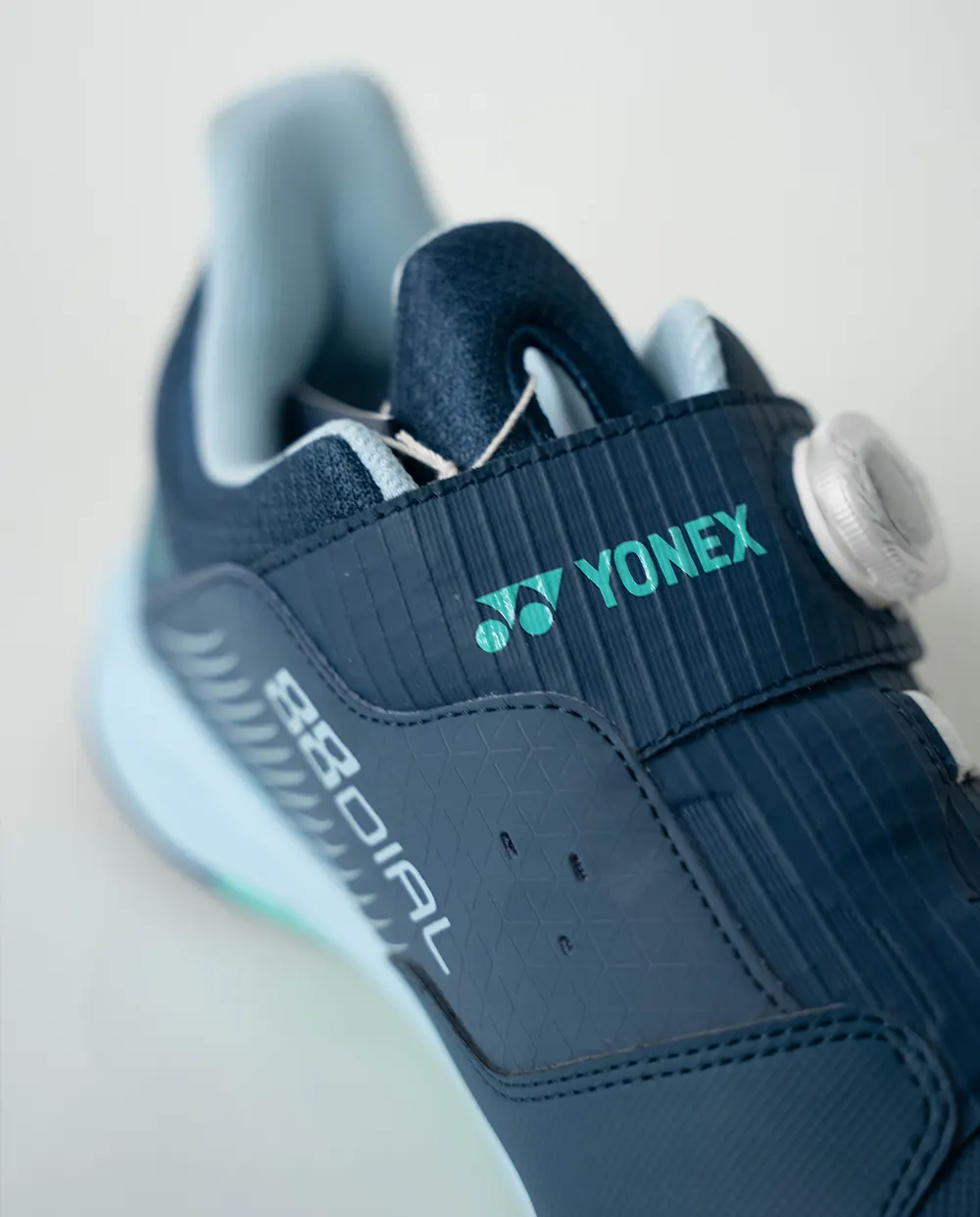 Giày cầu lông Yonex 88 Dial 3 Wide 2026